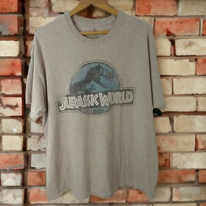 Jurassic World Promo T-Shirt XL Gray Distressed Dinosaur Graphic Vintage Style